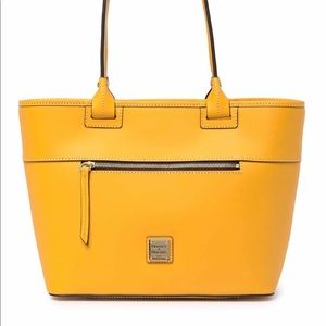 Dooney & Bourke zip tote